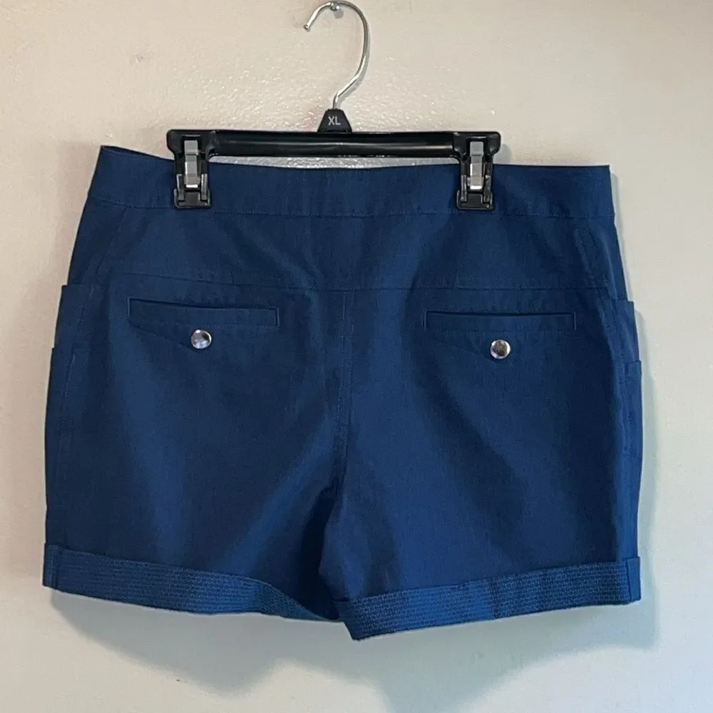 EXCELLENT CONDITION ZYIA ACTIVE BELTED NOT JUST A TRAIL HIKING SHORTS MEDIUM
